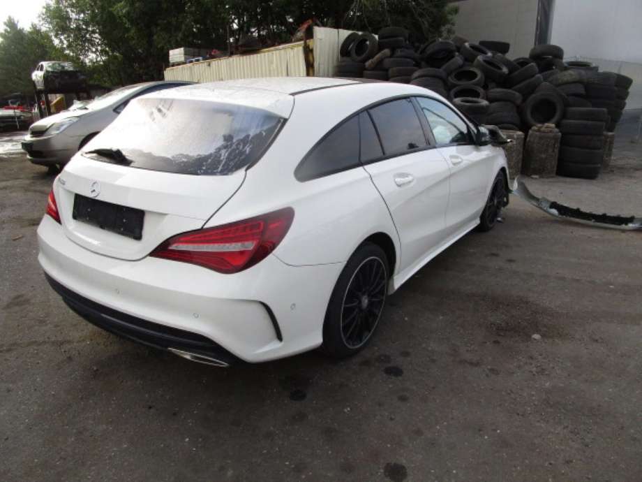 Mercedes CLA 2013-2019 (C117) (C117), Motorkode: 270910, Girkassekode: 