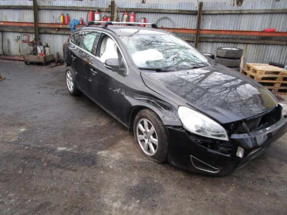 Volvo V60 2010-2013 (Type I, Fase 1) , Motorkode: D4162T, Girkassekode: 