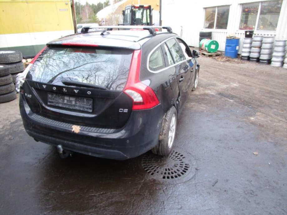 Volvo V60 2010-2013 (Type I, Fase 1) , Motorkode: D4162T, Girkassekode: 
