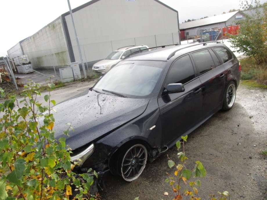 BMW 5-Serie 2003-2010 (E60/E61) (E60/E61), Motorkode: 256D2, Girkassekode: