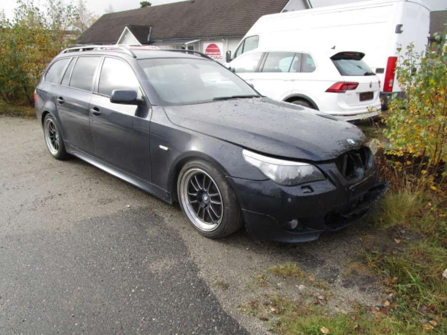 BMW 5-Serie 2003-2010 (E60/E61) (E60/E61), Motorkode: 256D2, Girkassekode: