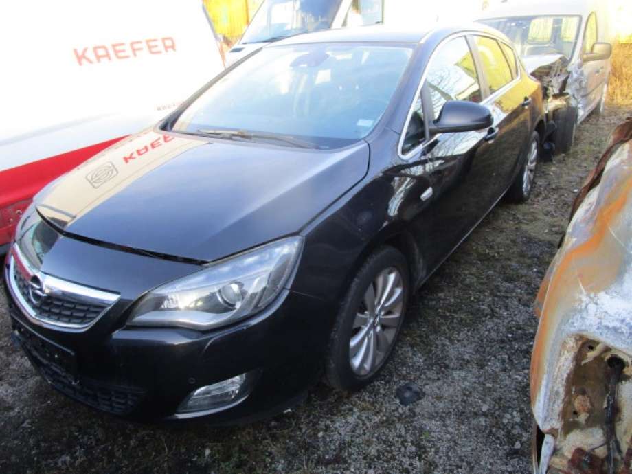 Opel Astra J 2010-2015 , Motorkode: A16XER, Girkassekode: 