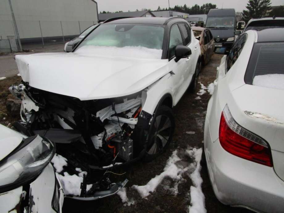 Volvo XC40 2018-2024 , Motorkode: B3154T5|HyFAD, Girkassekode: 