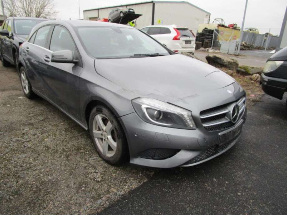 Mercedes A-Klasse 2012-2018 (W176) (W176), Motorkode: 270910, Girkassekode: 