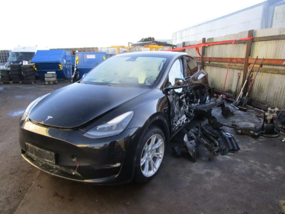 Tesla Model Y 2021-2024 (Type I) , Motorkode: 3D3|4D1, Girkassekode: 