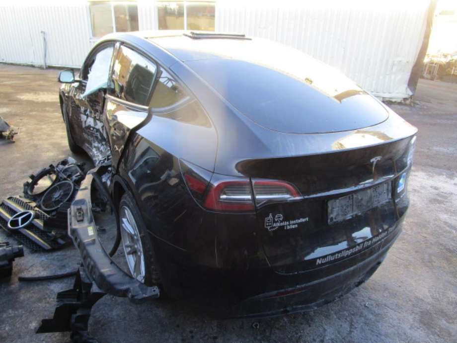 Tesla Model Y 2021-2024 (Type I) , Motorkode: 3D3|4D1, Girkassekode: 