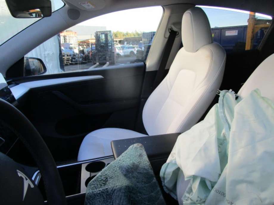 Tesla Model Y 2021-2024 (Type I) , Motorkode: 3D3|4D1, Girkassekode: 