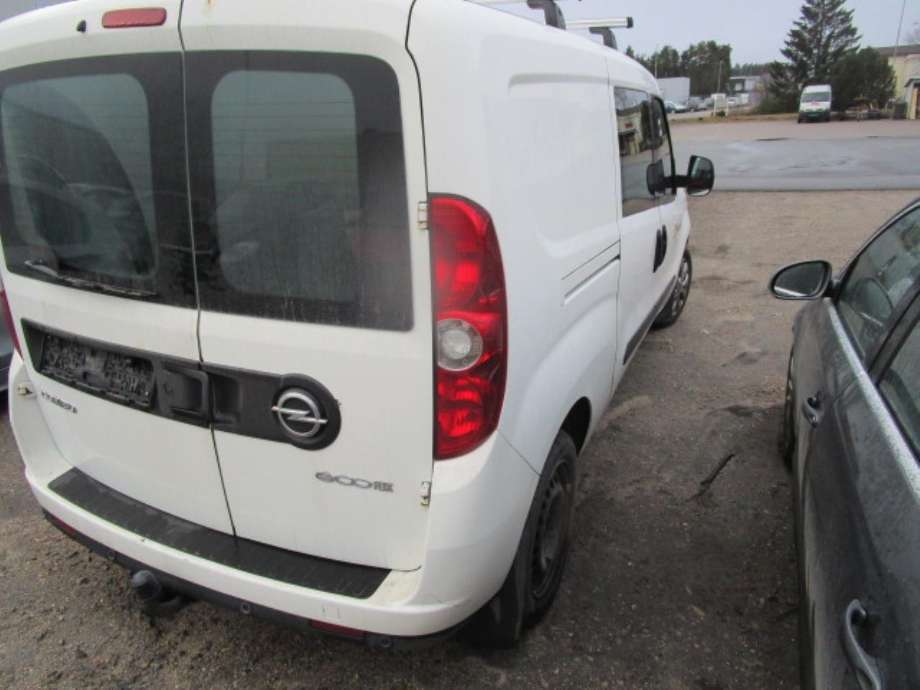Opel Combo D 2012-2018 , Motorkode: 330A1000, Girkassekode: 