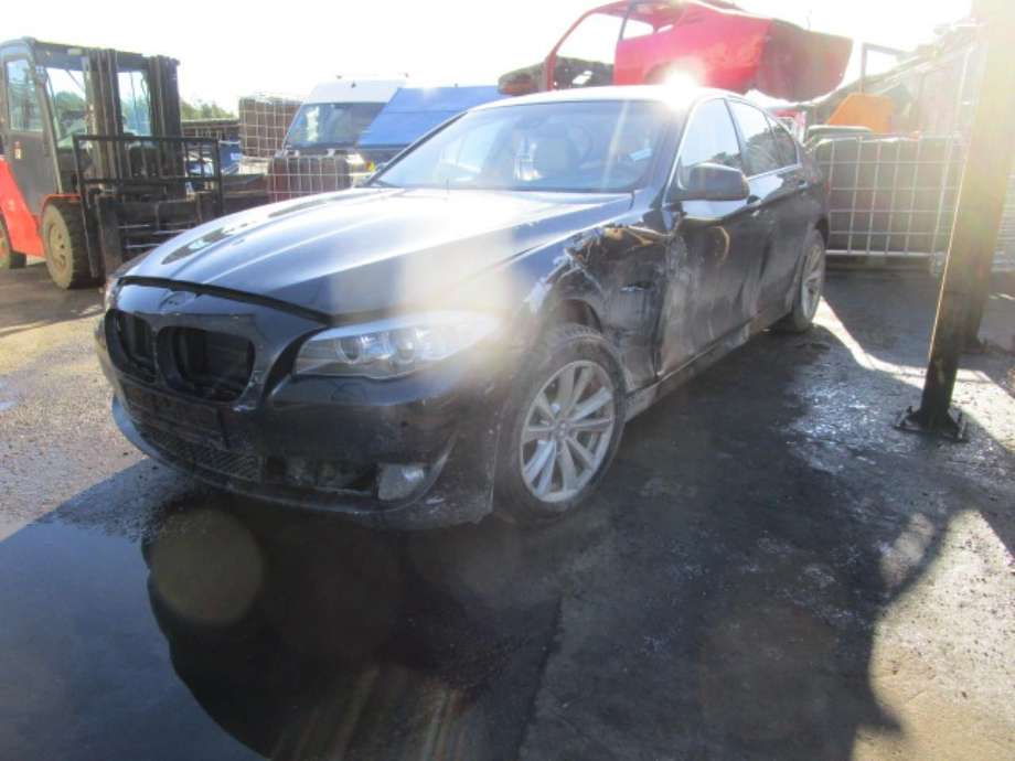 BMW 5-Serie 2010-2017 (F10/F11) (F10/F11), Motorkode: N20B20B, Girkassekode: 