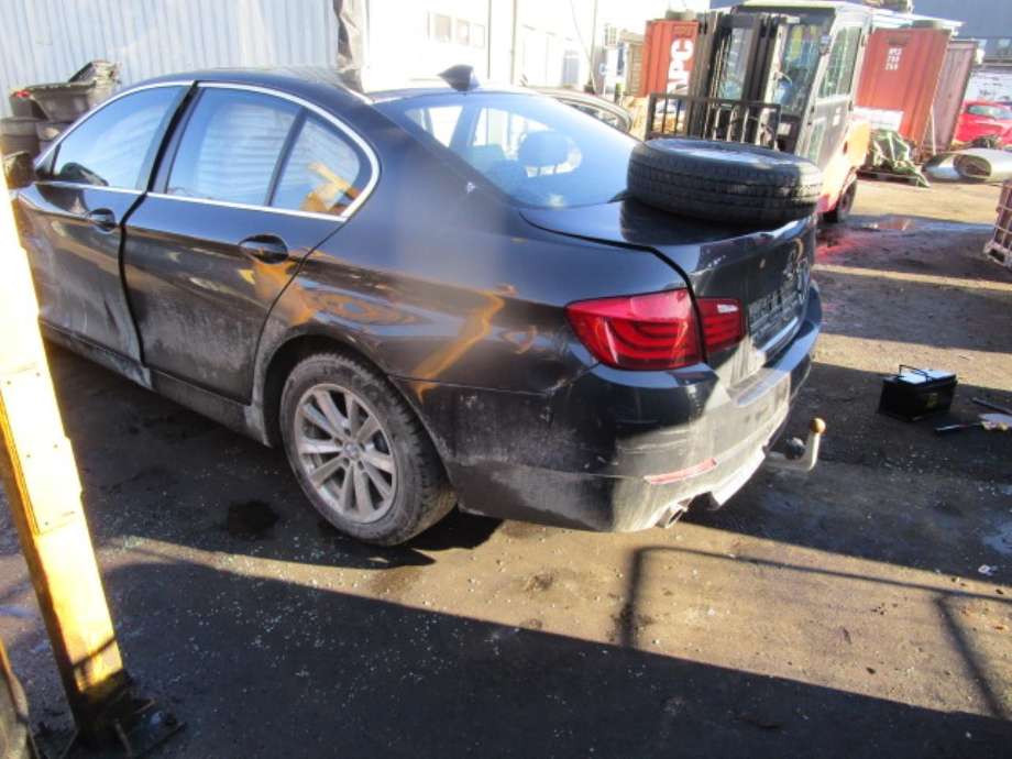 BMW 5-Serie 2010-2017 (F10/F11) (F10/F11), Motorkode: N20B20B, Girkassekode: 