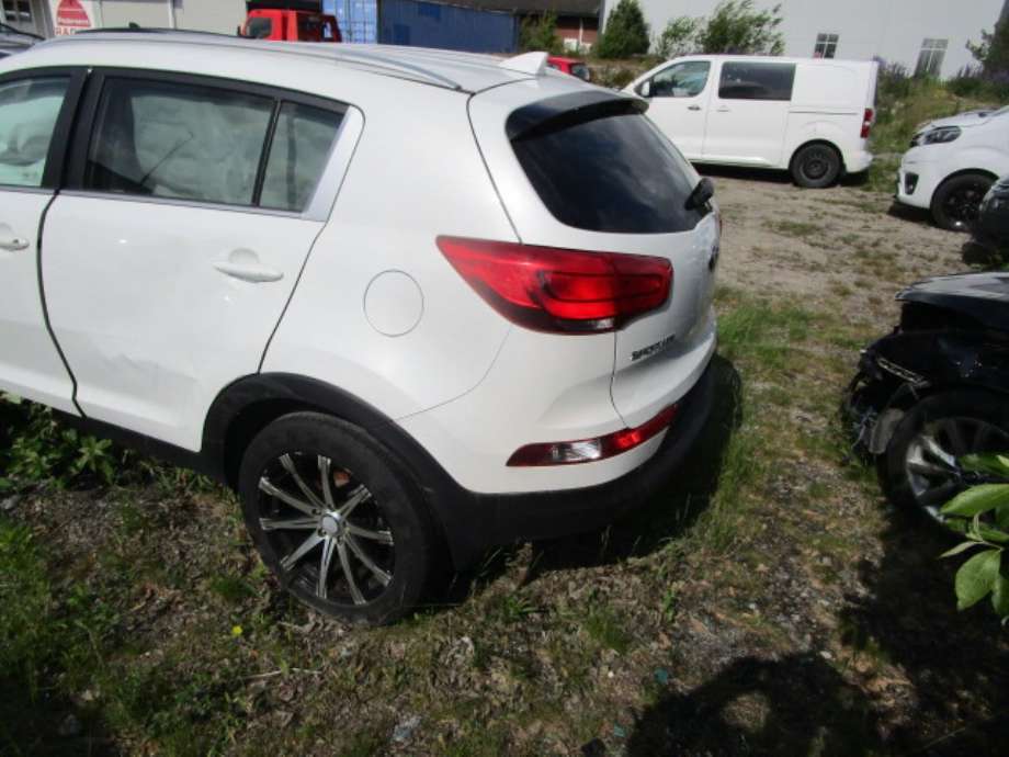 Kia Sportage 2010-2016 (Type III) , Motorkode: D4HA, Girkassekode: 