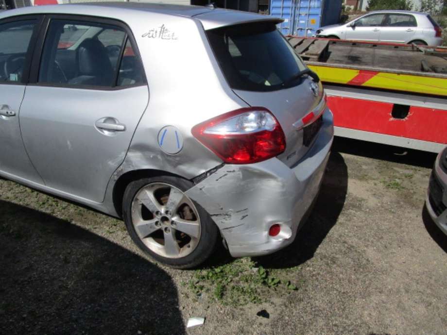 Toyota Auris 2010-2012 (Type I, Fase 2) , Motorkode: 2ZR-FXE, Girkassekode: 