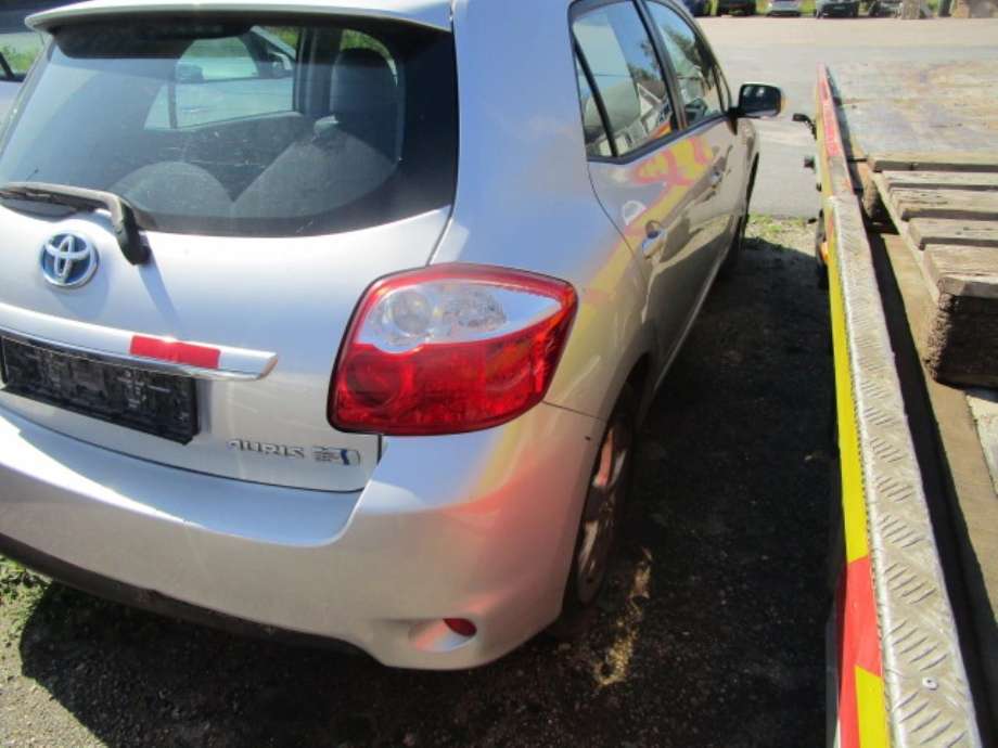 Toyota Auris 2010-2012 (Type I, Fase 2) , Motorkode: 2ZR-FXE, Girkassekode: 