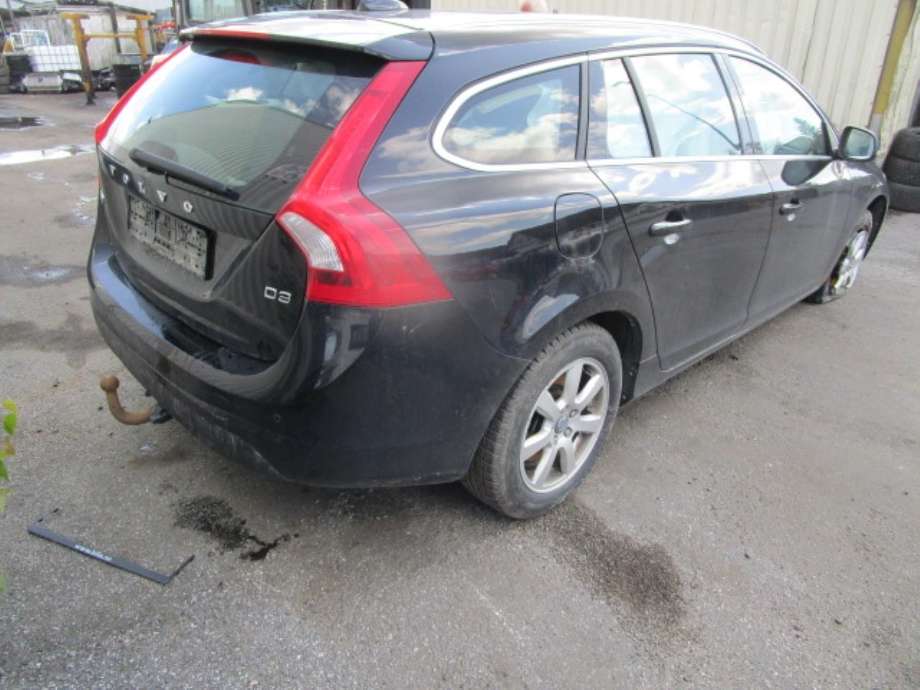 Volvo V60 2010-2013 (Type I, Fase 1) , Motorkode: D5204T2, Girkassekode: 