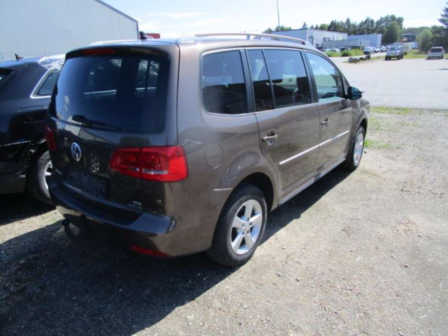VW Touran 2010-2015 (Type I, Fase 3) , Motorkode: CAY, Girkassekode: 