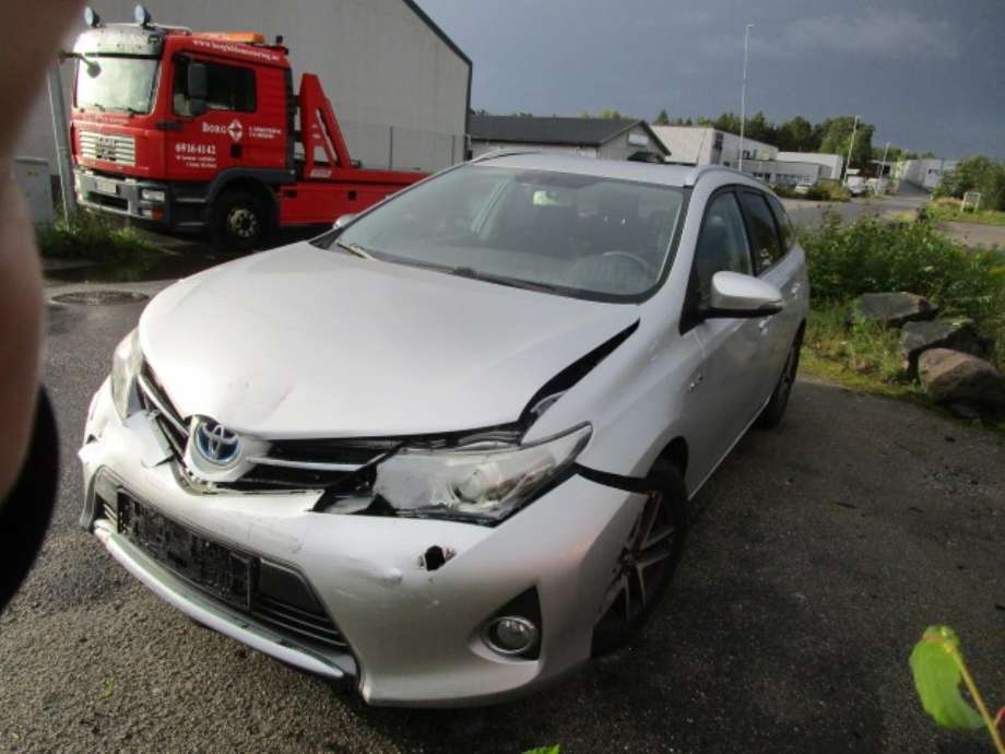Toyota Auris 2013-2015 (Type II, Fase 1) , Motorkode: 2ZR-FXE, Girkassekode: 
