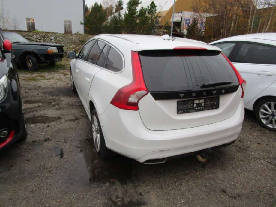 Volvo V60/V60 CC 2013-2018 (Type I, Fase 2) , Motorkode: D5244T17|VOLVO E1, Girkassekode: 