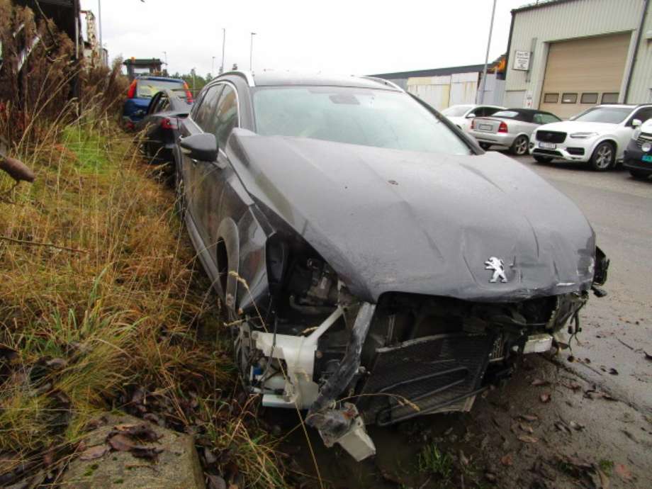 Peugeot 508, 2011-2014 (Type I, Fase 1)  delebil , Motorkode: RH02