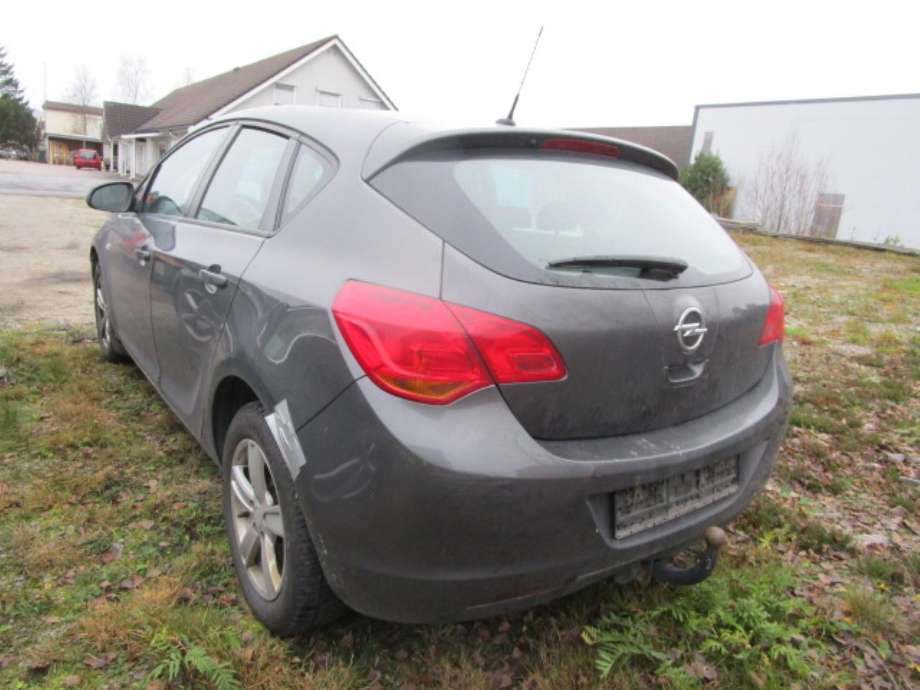 Opel Astra J 2010-2015 , Motorkode: A16XER, Girkassekode: 
