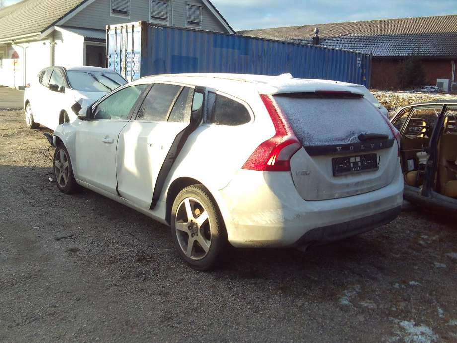Volvo V60 2010-2013 (Type I, Fase 1) , Motorkode: D4162T, Girkassekode: 