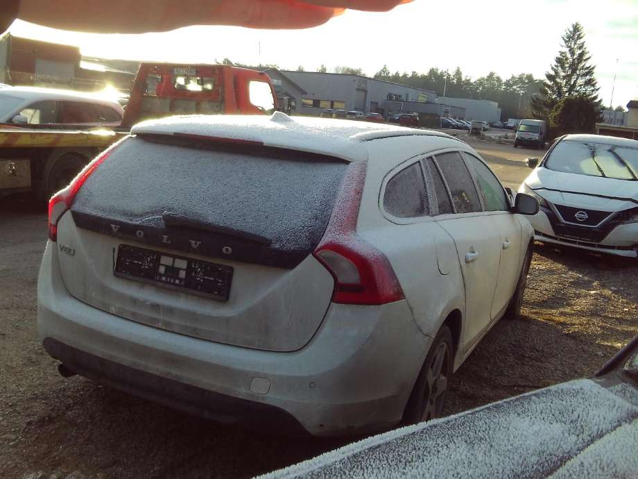 Volvo V60 2010-2013 (Type I, Fase 1) , Motorkode: D4162T, Girkassekode: 
