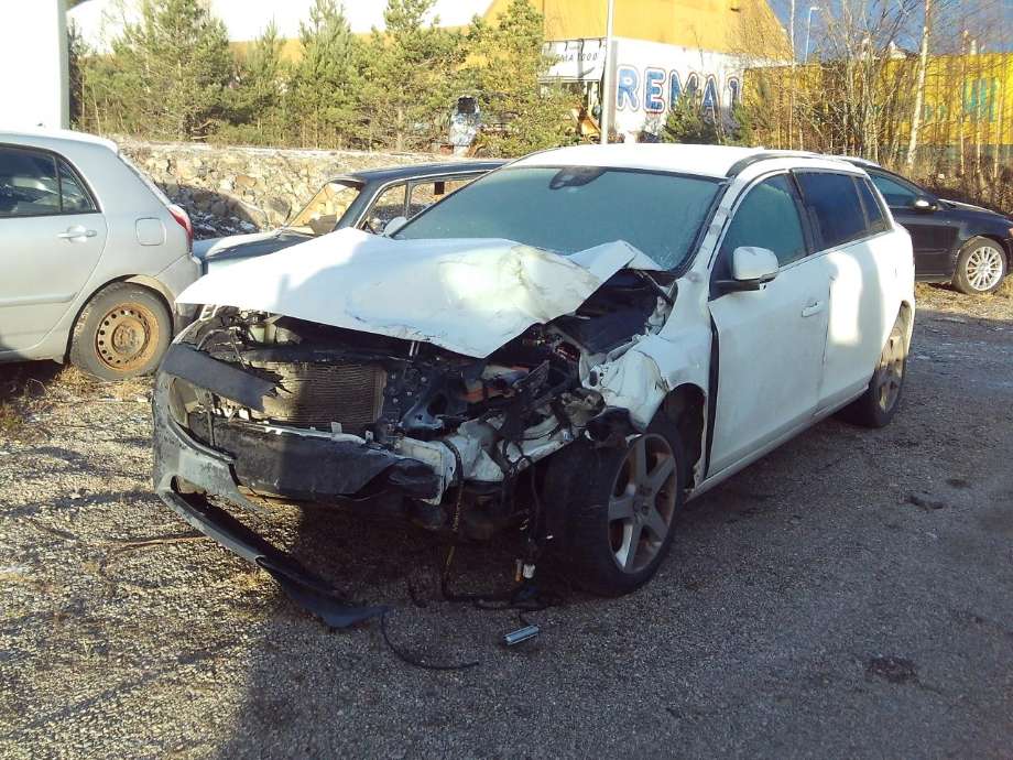 Volvo V60 2010-2013 (Type I, Fase 1) , Motorkode: D4162T, Girkassekode: 