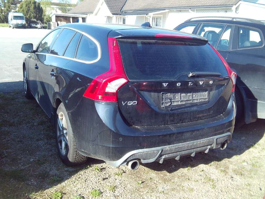 Volvo V60 2010-2013 (Type I, Fase 1) , Motorkode: D4162T, Girkassekode: 