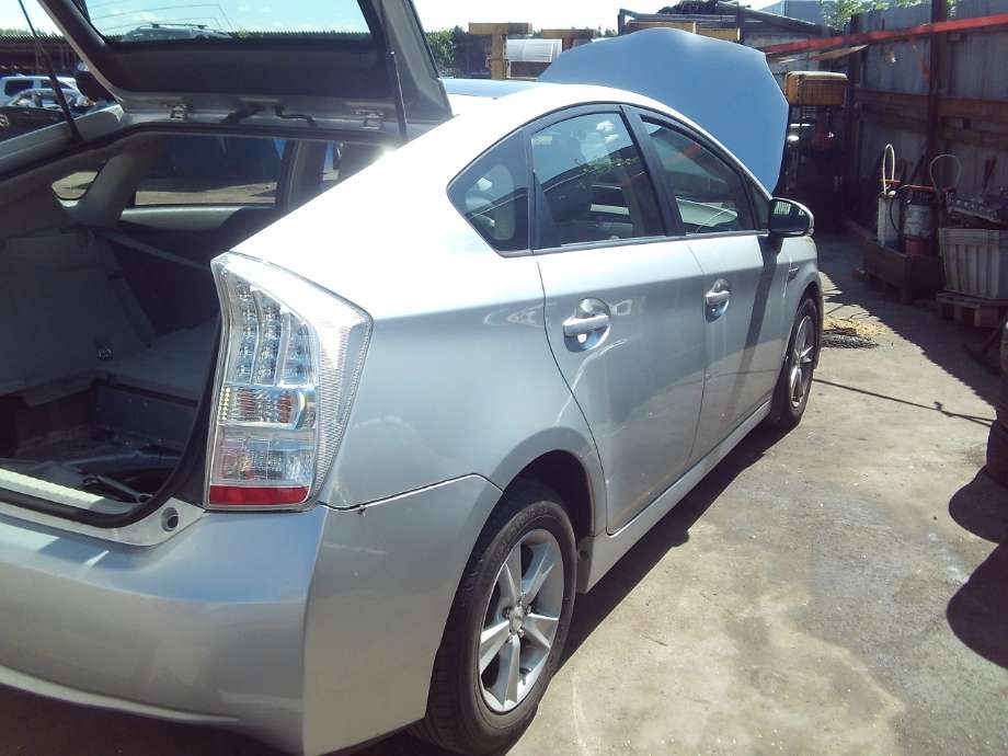 Toyota Prius 2009-2016 (Type III) (COMBI) (COMBI), Motorkode: 2ZR-FXE, Girkassekode:
