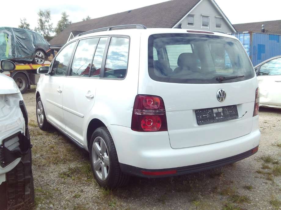 VW Touran 2007-2010 (Type I, Fase 2) , Motorkode: BLS, Girkassekode: 