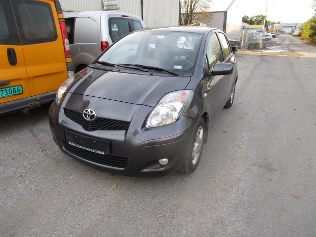 Toyota Yaris 2009-2011 (Type II, Fase 2) , Motorkode: 1NR-FE, Girkassekode: 