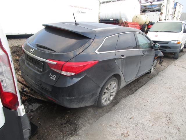 Hyundai i40 2012-2017 , Motorkode: D4FD, Girkassekode:
