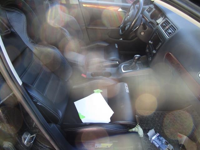 VW Jetta 2011-->> , Motorkode: CAY, Girkassekode: 