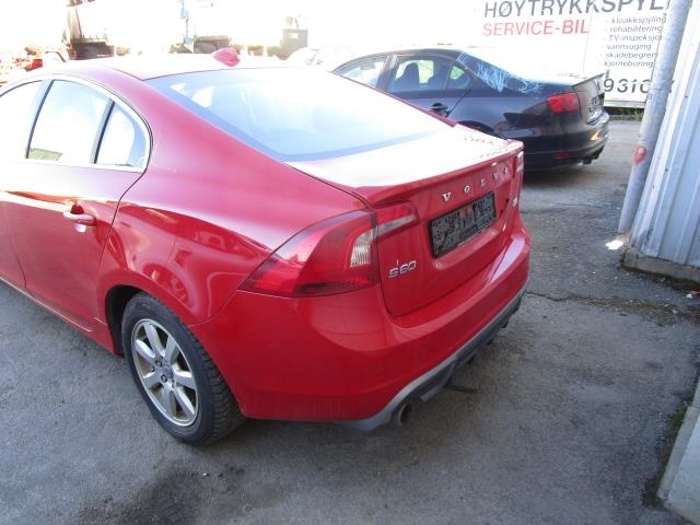Volvo S60 2010-2014 (Type II, Fase 1) , Motorkode: D5204T2, Girkassekode: