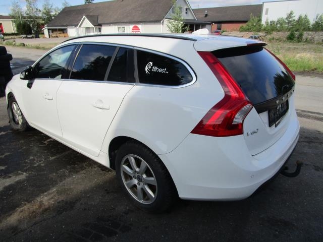 Volvo V60 2010-2013 (Type I, Fase 1) , Motorkode: D5204T7, Girkassekode: