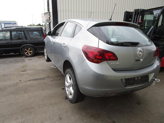 Opel Astra J 2010-2015 , Motorkode: A16XER, Girkassekode: