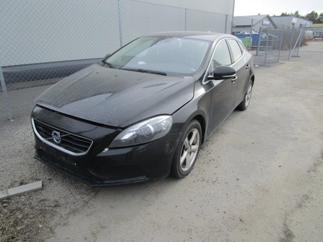 Volvo V40 2012-2019 , Motorkode: D4162T, Girkassekode: 