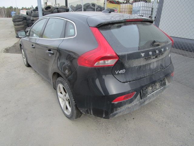 Volvo V40 2012-2019 , Motorkode: D4162T, Girkassekode: 