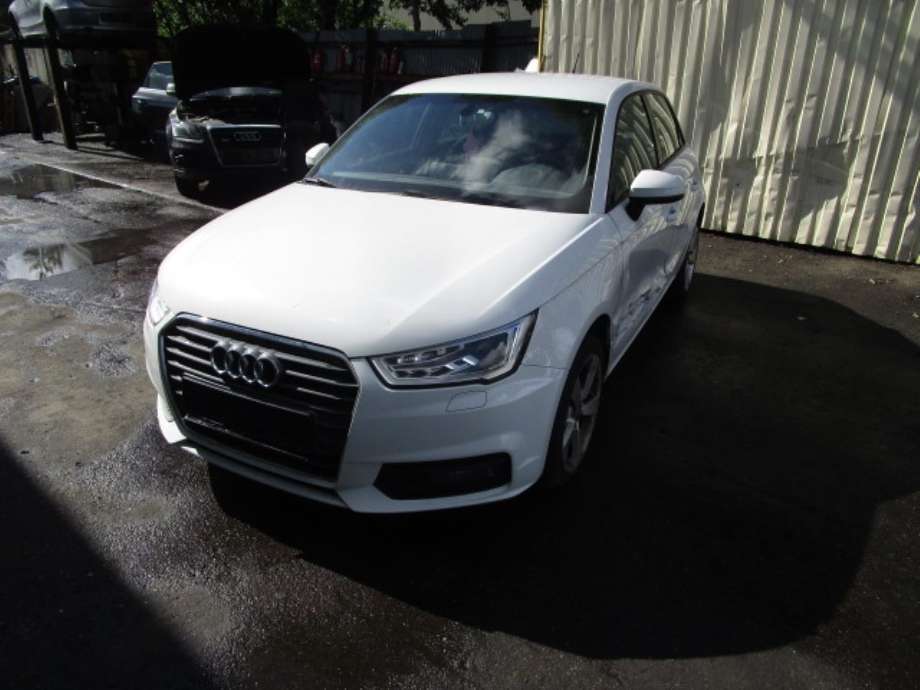 Audi A1 2010-2014 (Type I, Fase 1) , Motorkode: CHZ, Girkassekode: 