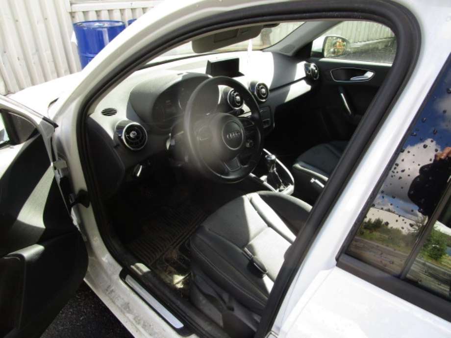 Audi A1 2010-2014 (Type I, Fase 1) , Motorkode: CHZ, Girkassekode: 