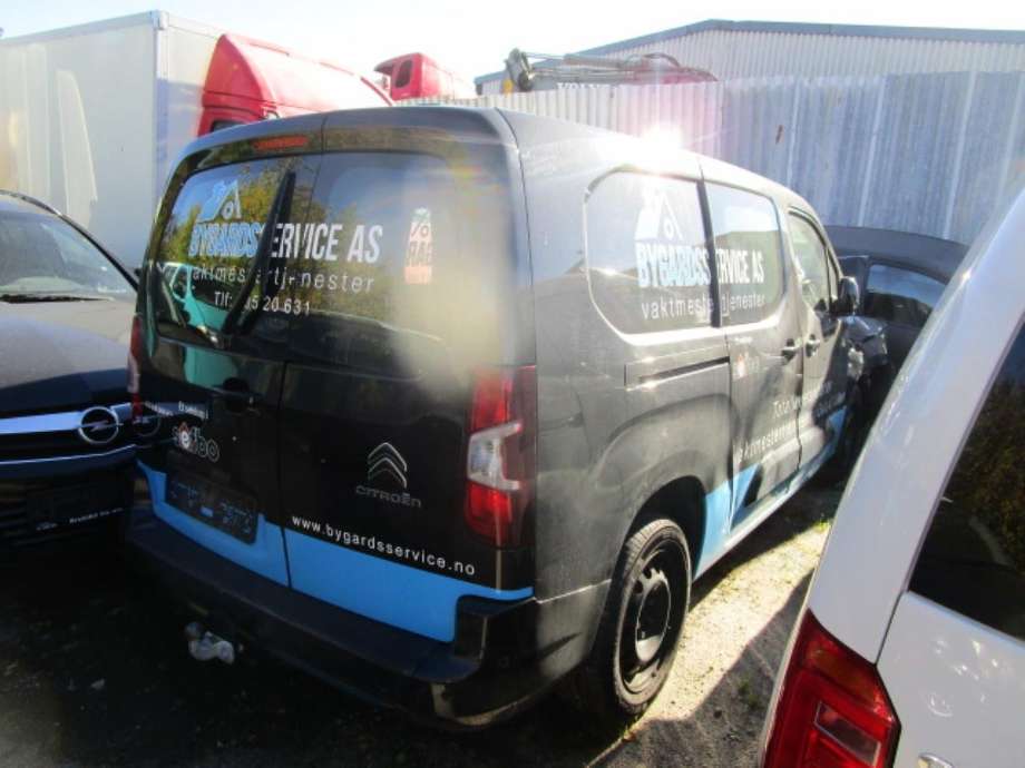 Citroën Berlingo 2019-->> (Type III) , Motorkode: YH01, Girkassekode: 