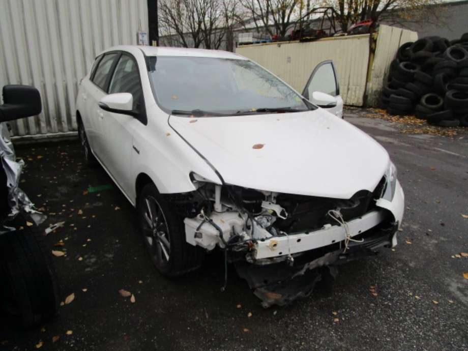 Toyota Auris 2013-2015 (Type II, Fase 1) , Motorkode: 2ZR-FXE, Girkassekode: 