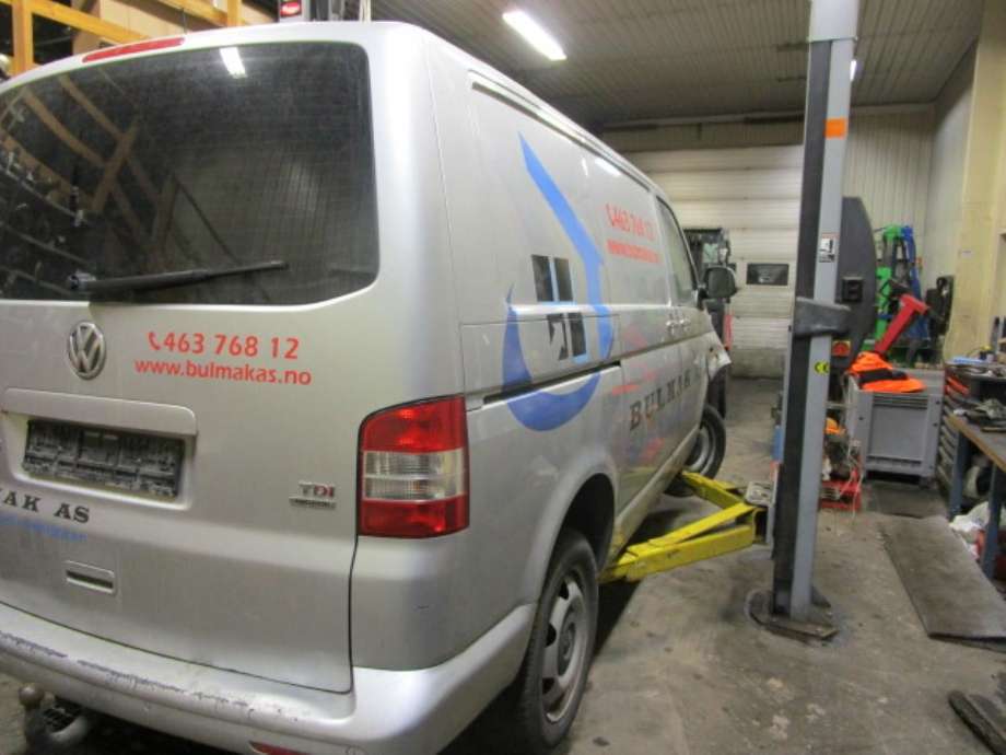 VW Transporter / Caravelle 2009-2015 (Fase 2) (T5) (T5), Motorkode: CFC, Girkassekode: 