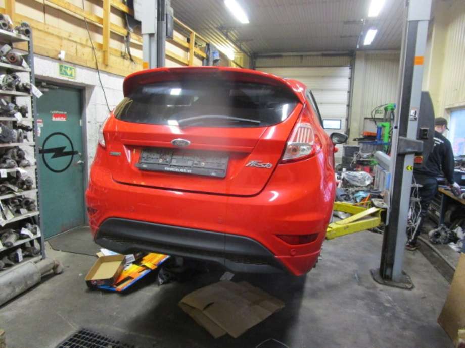 Ford Fiesta 2013-2017 (Type VI, Fase 2) , Motorkode: YYJB, Girkassekode: 