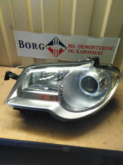 Frontlykt venstre halogen til VW Touran, 2007-2010 (Type I, Fase 2)  
