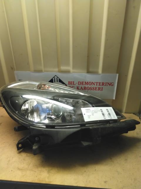 Frontlykt høyre halogen til Renault Clio, 2009-2012 (Type III, Fase 2)  