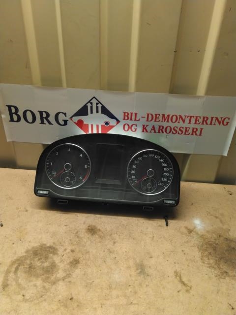 Instrumentpanel til VW Caddy, 2015-2020 (Type III, Fase 3)  (2K5920 876K|)