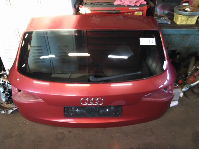 Bakluke stasjonsvogn til Audi Q5, 2008-2012 (Type I, Fase 1)  (8R0 827 023 C)
