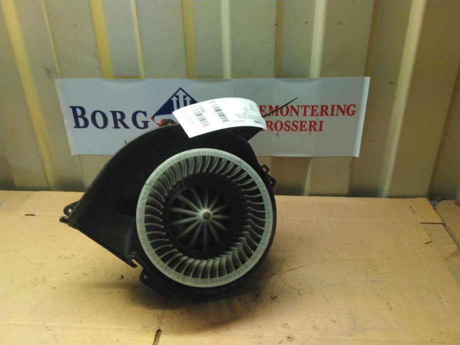 Varmeapparat motor til Škoda Rapid 2012-2019  (6Q1 819 015 J|)
