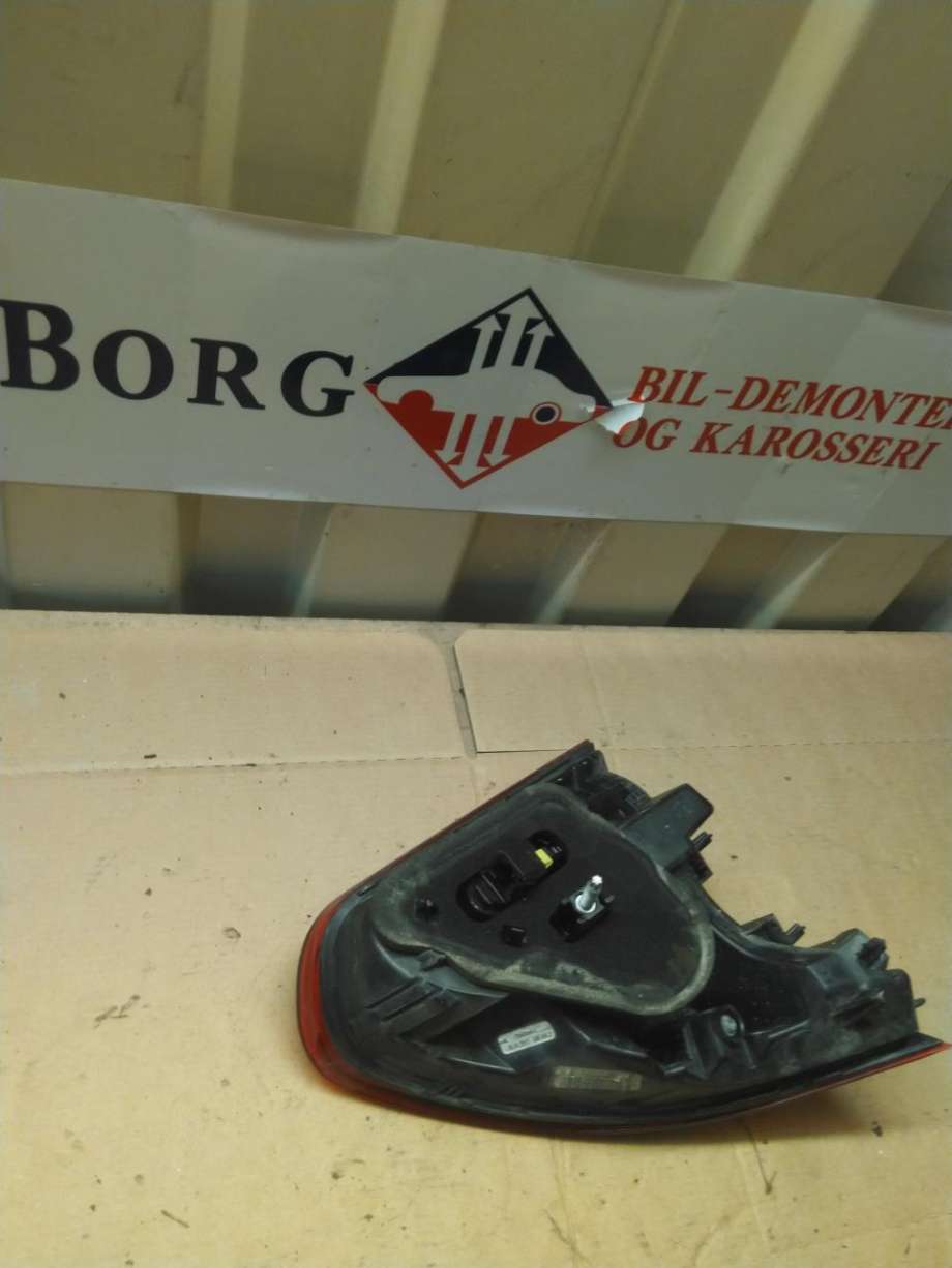 Baklykt høyre indre til Peugeot 2008 2013-2019 (Type I)  (98 147 572 80|)