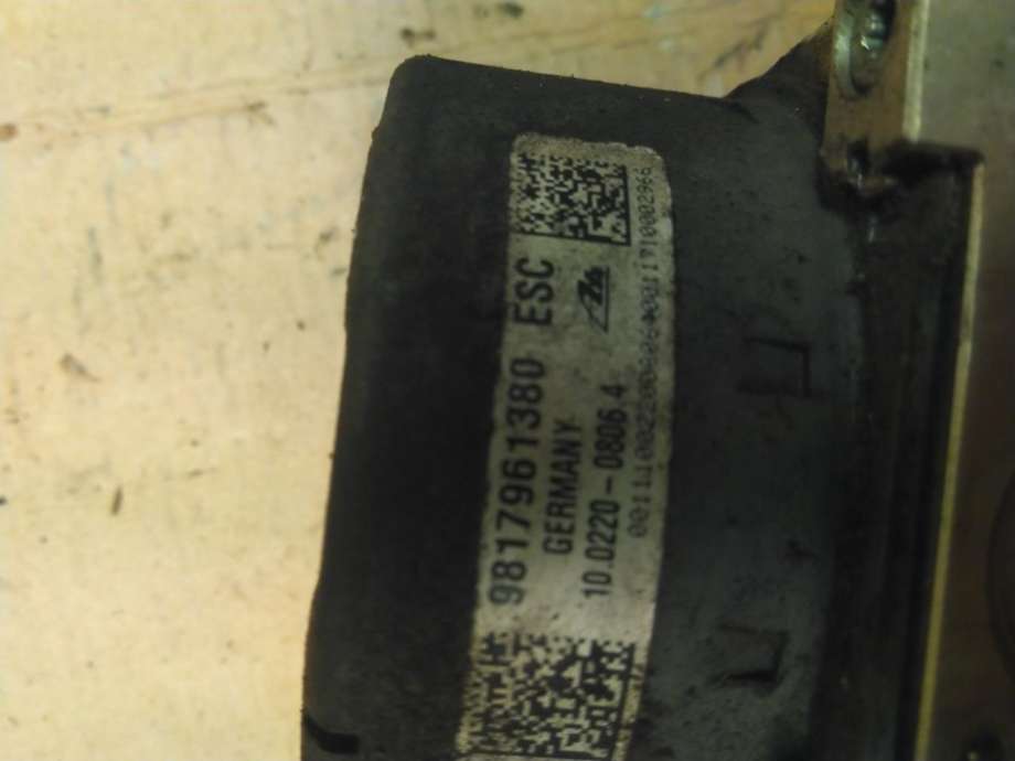 ABS sentral til Peugeot 2008 2013-2019 (Type I)  (16 173 877 80|16 809 350 80|)
